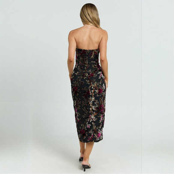 NWT SHOWPO Jessell Flocked Velvet Midi Dress US Size 14 Strapless Black Floral - Picture 3 of 13